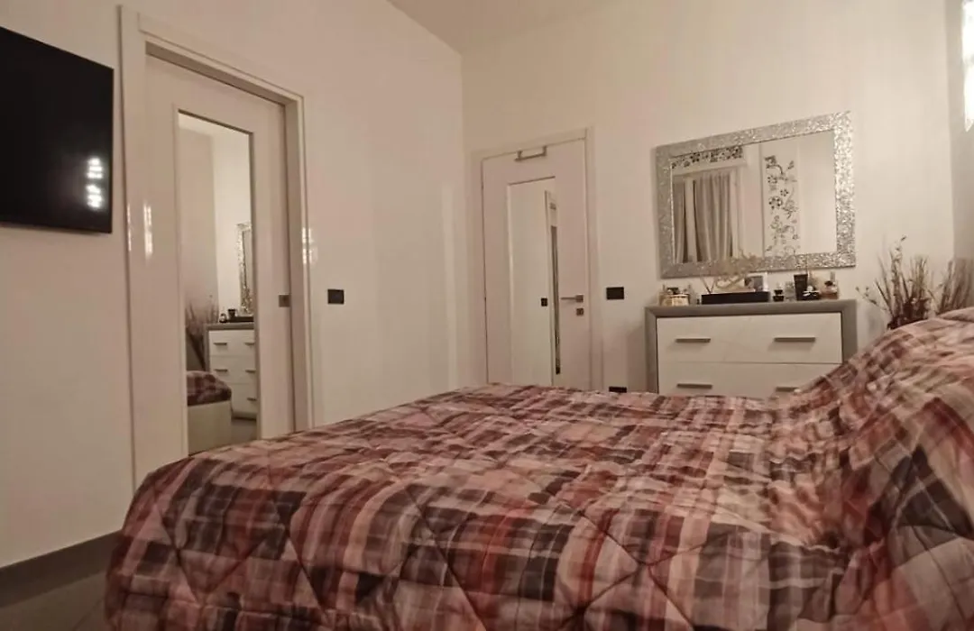 Robby'S Room-1