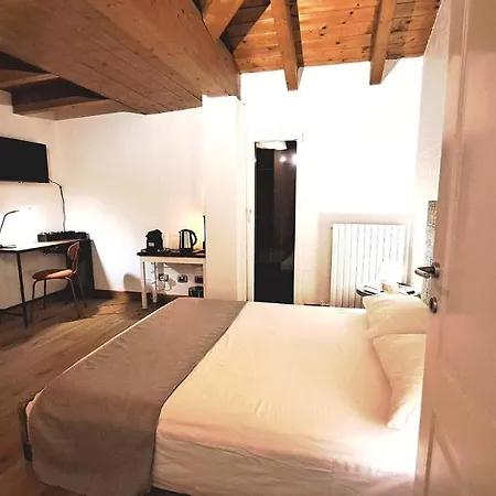 Cerlino'S B&B-2